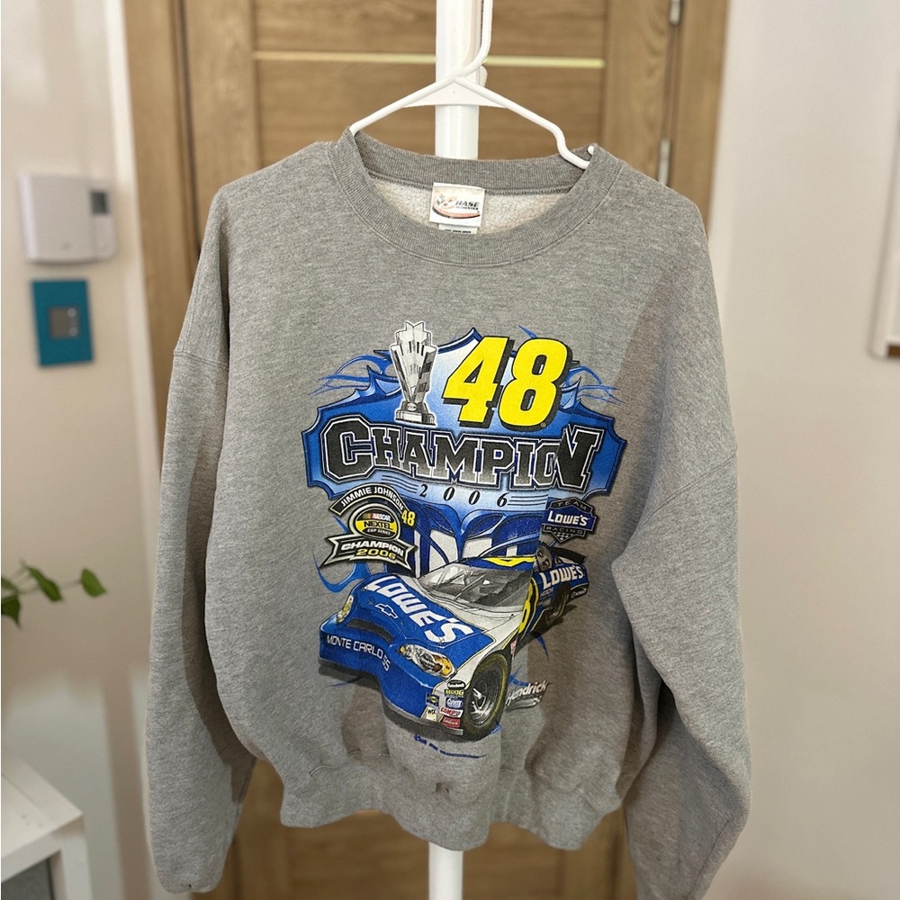 Jimmie Johnson 2006 Championship Team Lowe’s Racing Grey Crewneck Sweatshirt